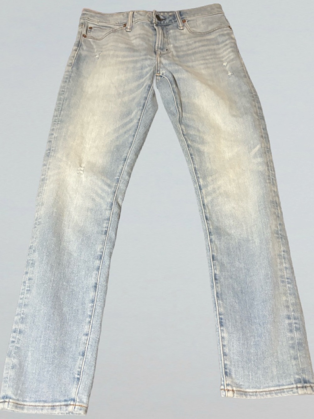 American Eagle Light Wash Faded Distressed Jeans